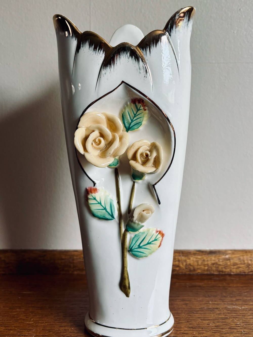 Vintage  Imports Enesco Japan 3D Rose Flower Vase White Ceramic Gold Rim 8-1/4”